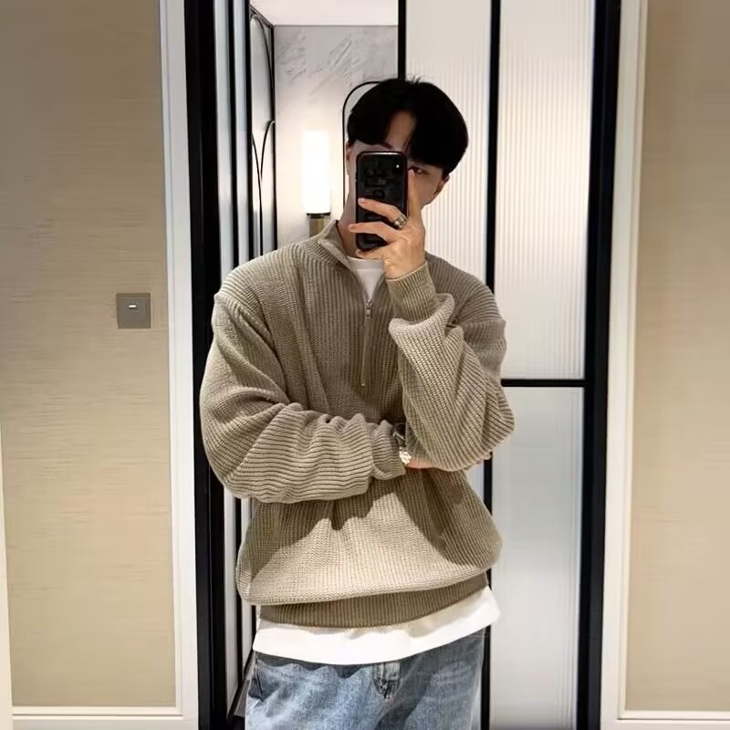 韓国版の秋の半ファスナーの外はセーターの男性の格好が良いです。|undefined