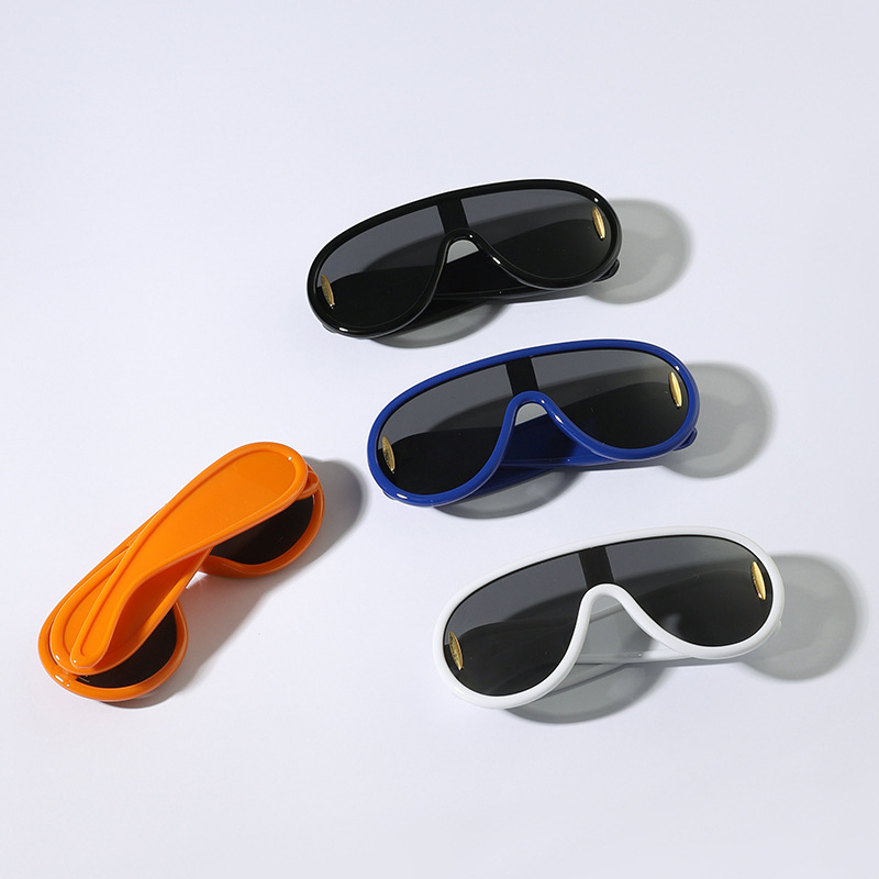 Children's sunglasses INS European and A...