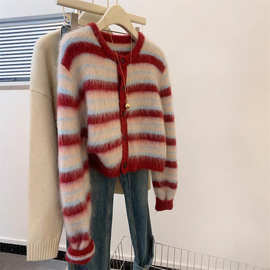 红色条纹仿水貂绒毛衣外套女秋冬冬季慵懒风软糯短款针织开衫厚