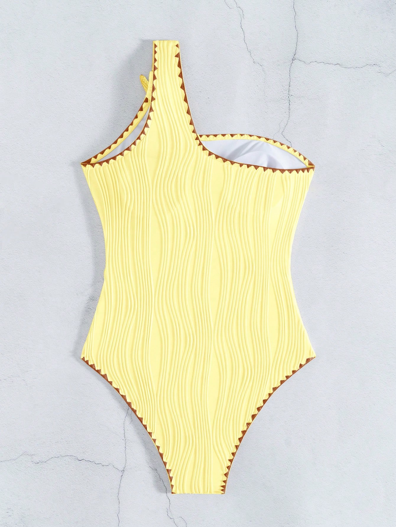 Damenbekleidung, schmal geschnittener, hochwertiger, sexy Einteiler-Bikini mit Triangel-Schnitt und Blumenverzierung, schnelltrocknendes Polyester, dezente Bedeckung_voghion.com