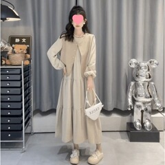 气质温柔奶茶色连衣裙马甲套装女春秋新款显瘦减龄时尚裙子两件套