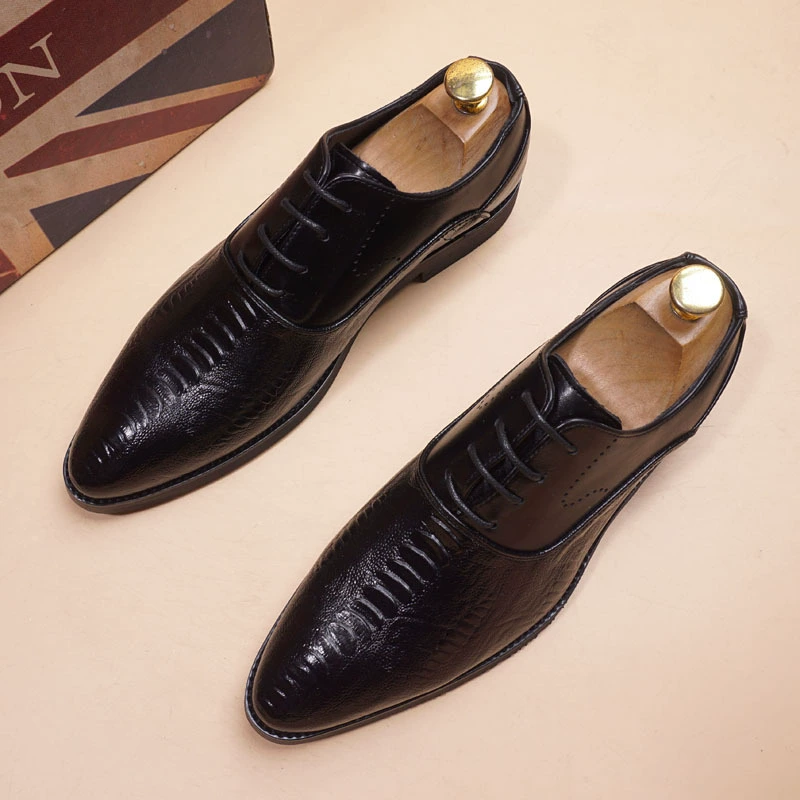 Весной и летом мужские корейские туфли с острыми головками