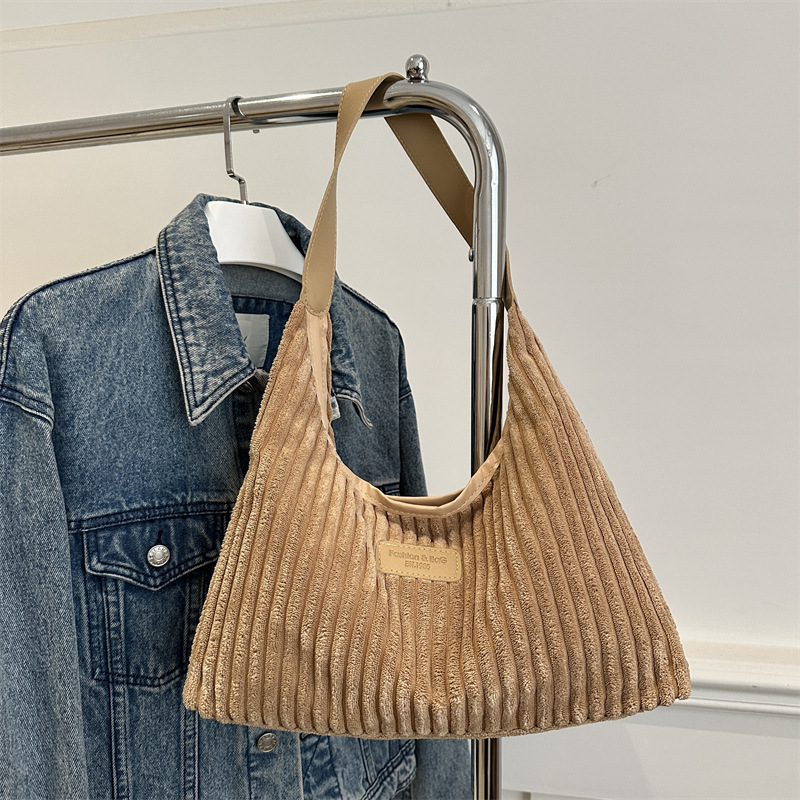 Casual de gran capacidad bolso de terciopelo para mujeres 2024 nuevo otoño invierno versátil bolso de hombro de brazo bolso de mano tote