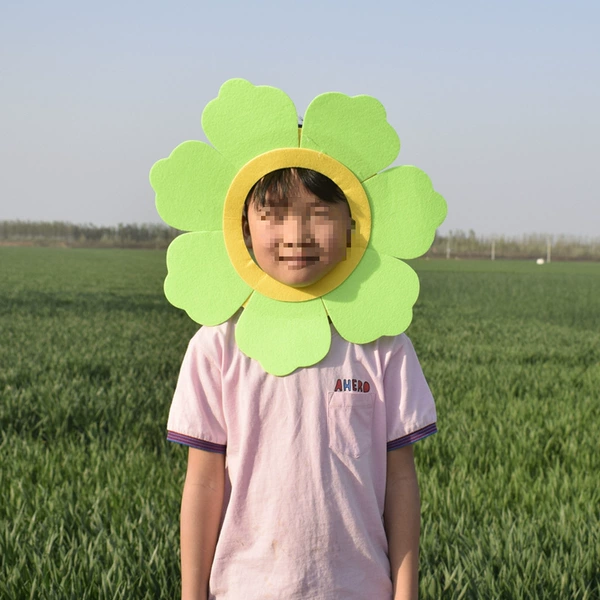 Green helmet, 43cm