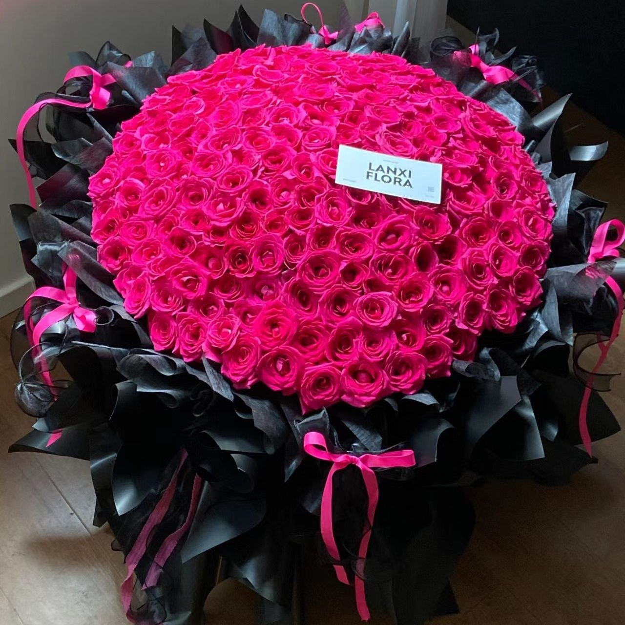 [은하계도 너다] 붉은 장미 199송이