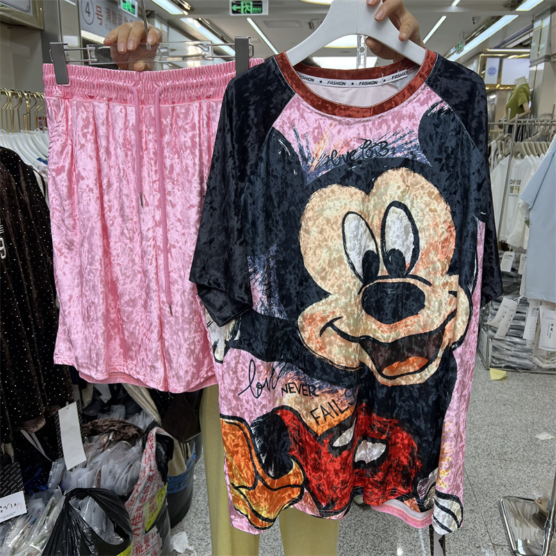 Summer New Korean Style Mickey Print Loose Short-Sleeved T-Shirt Set for Women, Casual and Versatile Fashion Two-Piece Set Trend