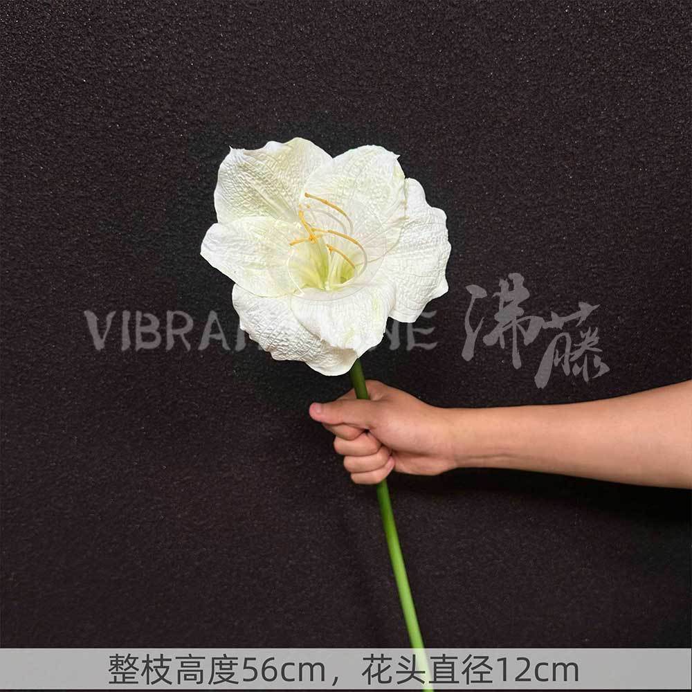 Arreglo de flores de guía de diseño de bodas blanco Arreglo de flores de guía Sala de estar del hotel Decoración de flores falsas Fábrica de flores artificiales al por mayor