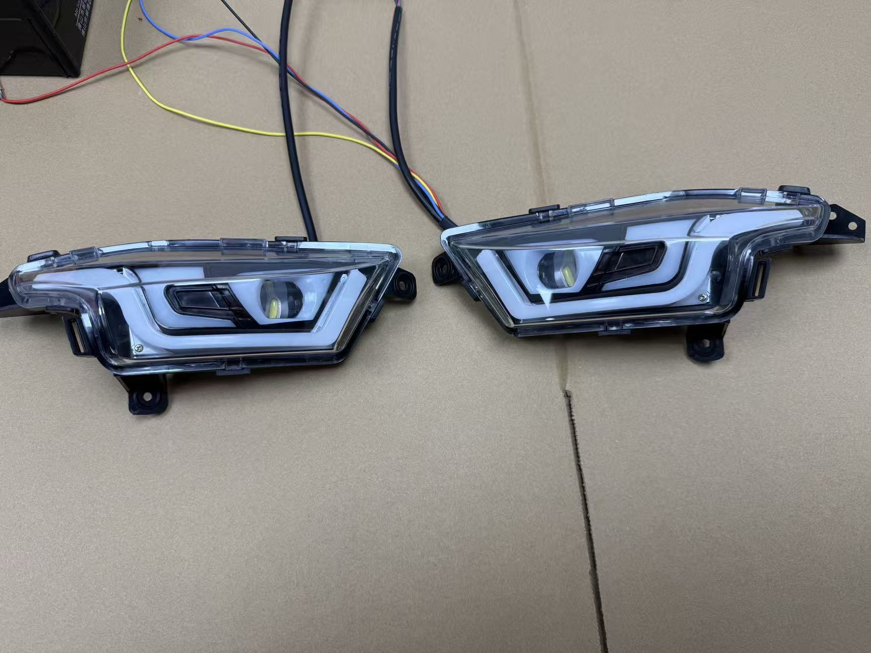 Fábrica de venta de la cuarta generación GMS tres faros láser sin pérdida directa de la locomotora de panal de batalla fuerte lucha de la cuarta generación faros
