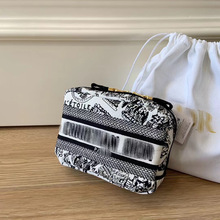 D��2024�¿����yٛ�Y�������̽�����؈D�߶˺ڰ���ɫϴ�����y��