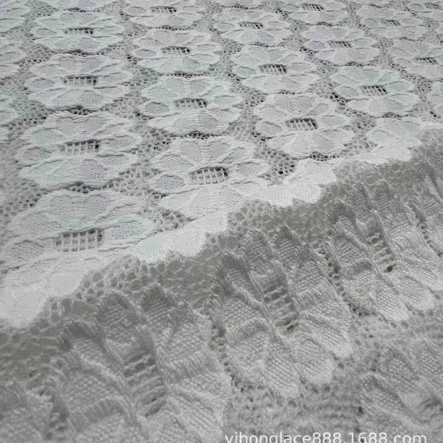 厂家直销轻奢立体蕾丝面料礼服镂空水溶时尚女装氨纶高弹力压纱蕾