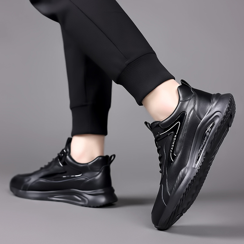 Zapatos deportivos casuales para hombres, primavera y verano 2025, nuevos zapatos de suela suave para hombres, zapatos de correr de cuero de moda para hombres