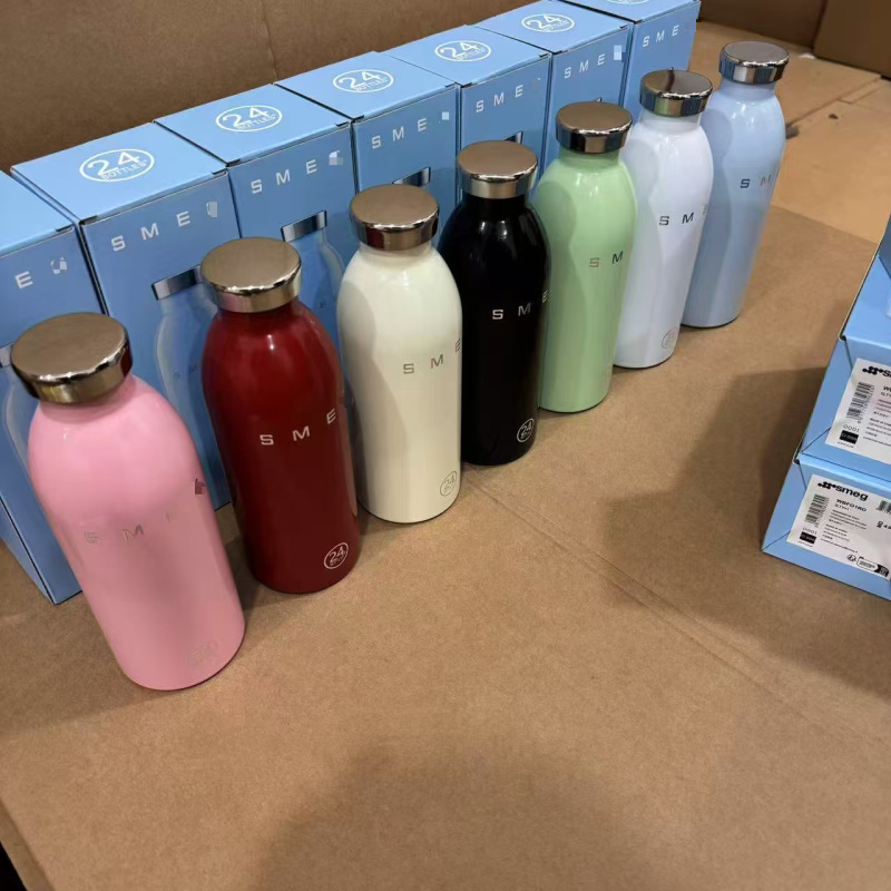 In-Stock Smeg Export New Model Large-Capacity High-Appearance Small-Mouth Bottle Portable Thermos Cup for Home Use Ins-Style