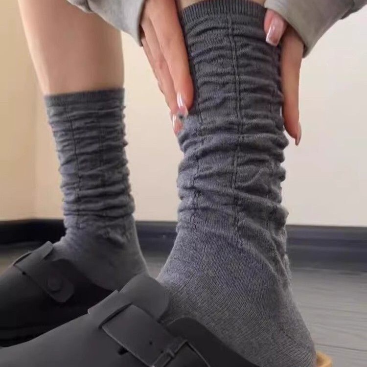 Grey is also too suitable for autumn and winter! Really good-looking ~ wool blended pile socks socks women's solid color Japanese series