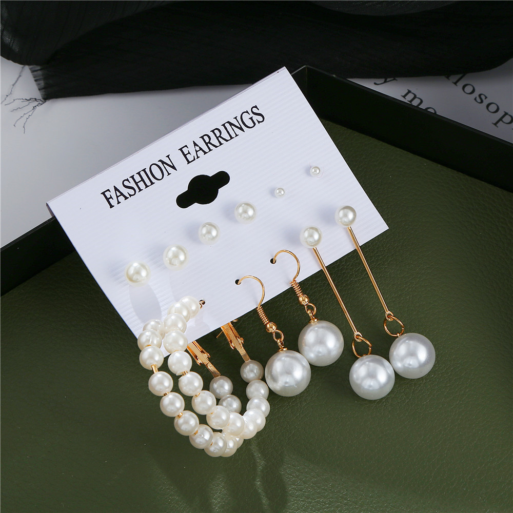 Retro Personality Exaggerated Pearl Earrings Female Korean Geometric Pearl Earring Set Wholesale display picture 6