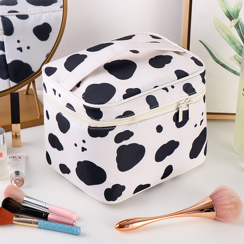 wholesale Cosmetic capacity Portable Super large lovely Skin care products Storage bag waterproof travel multi-function Wash bag