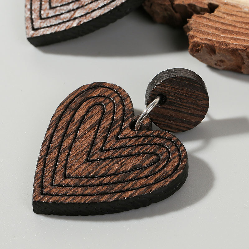 1 Pair Retro Heart Shape Wood Handmade Womenu0027S Drop Earrings