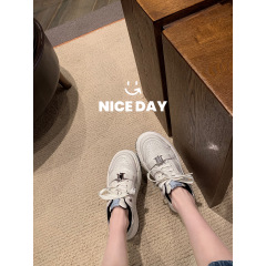 葡萄媽同款~爆裂紋增高厚底小白鞋系帶百搭低幫休閒板鞋女春