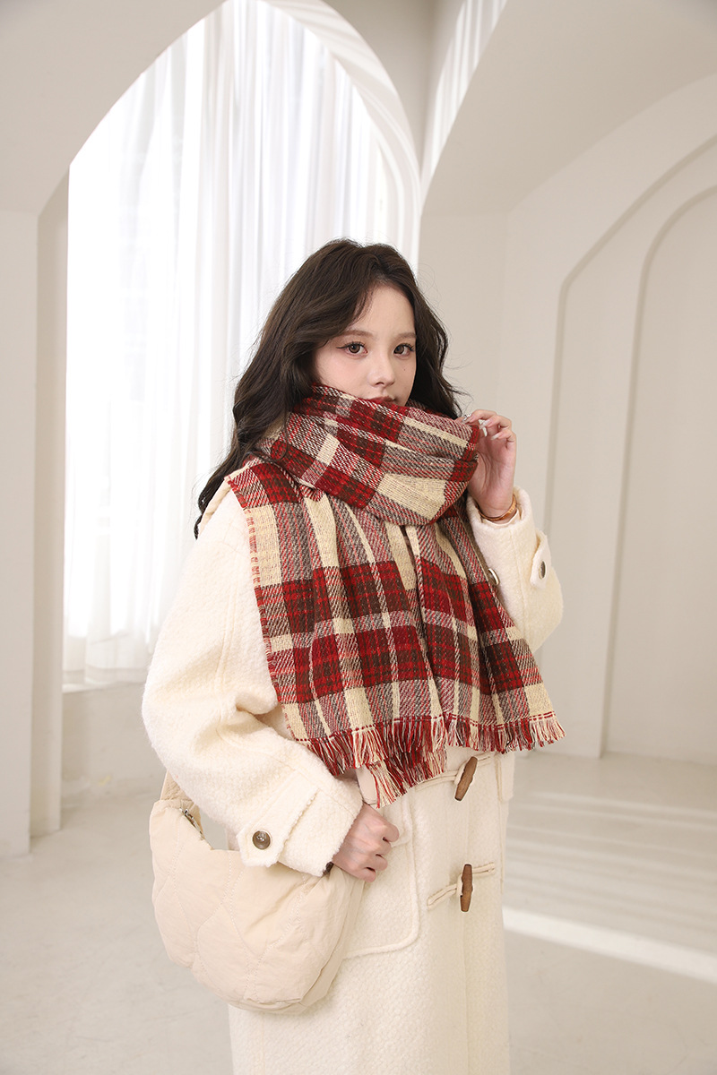 Red scarf women's winter 2024 new Korean version New Year's warm couple Christmas gift checkered pattern_voghion.com