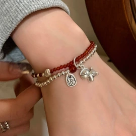 戒指;项链;耳钉