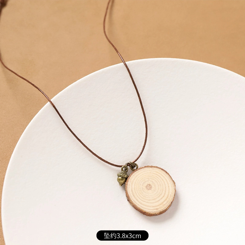 19-plant necklace (annual ring wood chips)