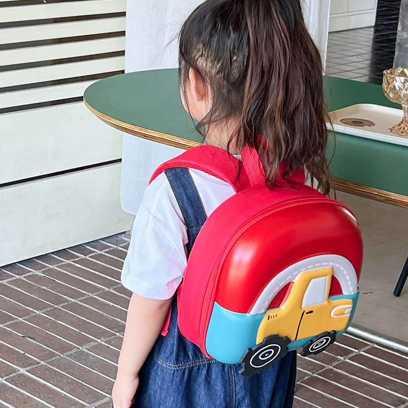 2024 nueva mochila para niños jardín de infantes mochila para estudiantes de primaria lindo coche animado mochila de cáscara de huevo para niños y niñas