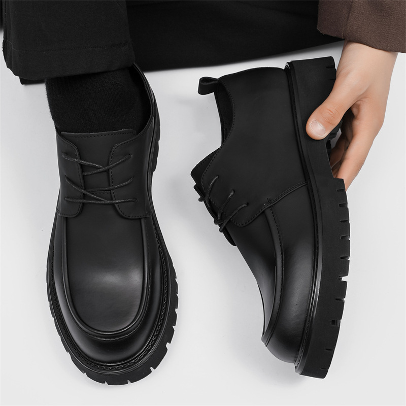 Nuevos zapatos de cuero para hombres, moda coreana, zapatos guapos para hombres, cordones casuales para jóvenes, zapatos negros británicos. image 3