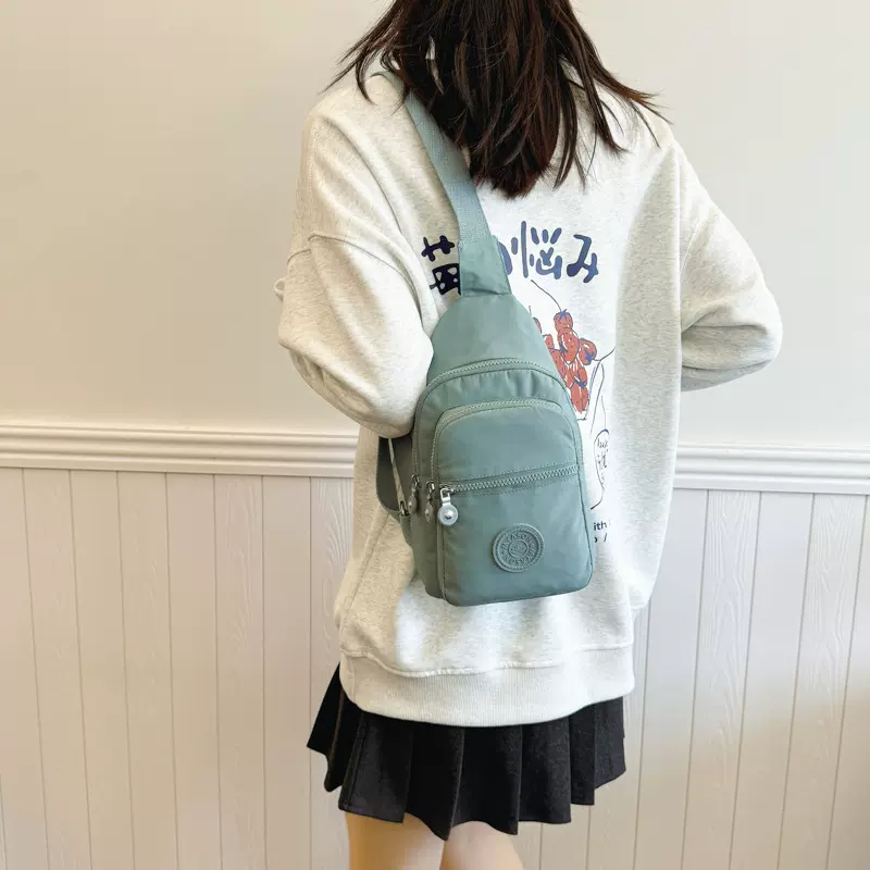 外贸跨境女士胸包新款简约潮搭大容量腰包休闲轻便质感通勤斜挎包