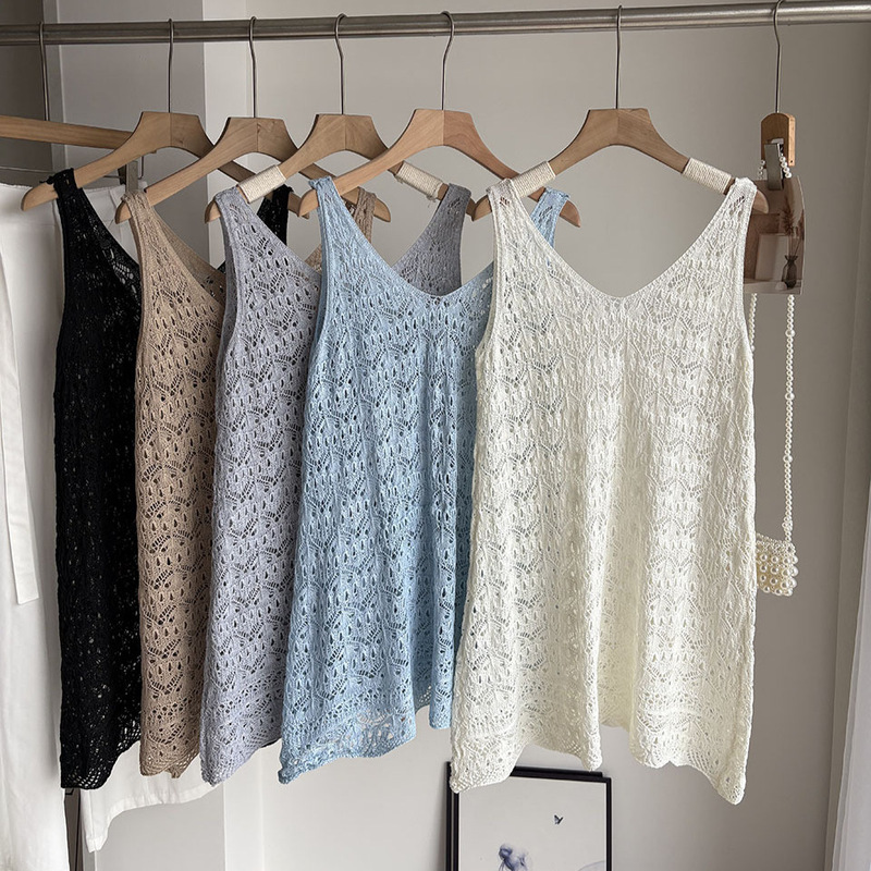 [Light Oxygen] 2026 Spring/Summer New Korean Style V-Neck Hollow-Out Crochet Mid-Length Vest Women's Sleeveless Knitted Top 6391