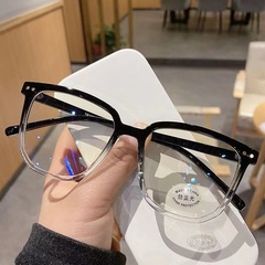 日系tr超軽量黒枠眼鏡男の顔がやせている多角形の学生は度数をつけてブルーレイ近視鏡の潮を防ぐことができる