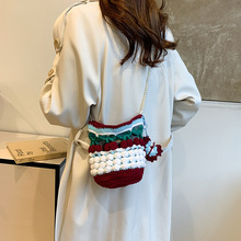 �羳�ɐۙ���ᘿ�ײɫˮͰ��Ů24�ﶬ�¿���ٴ�μ�б������l