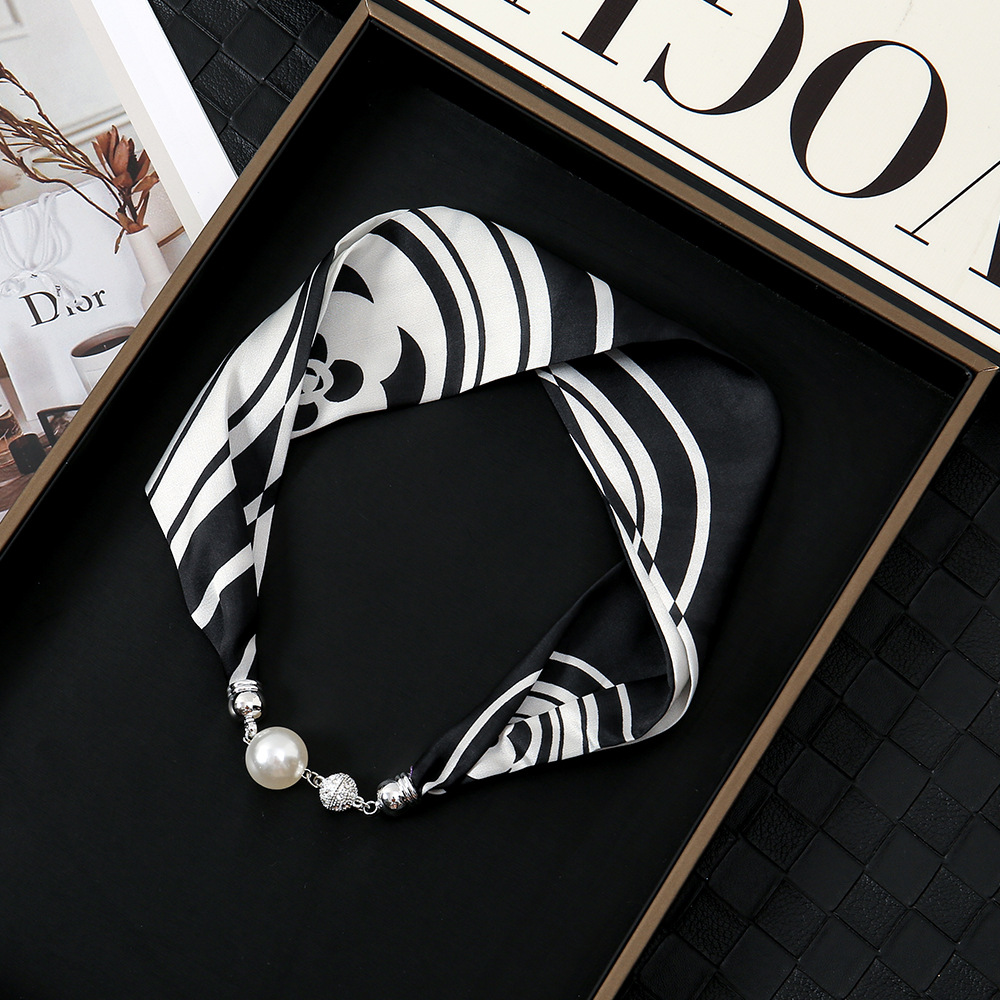 Pañuelo de seda con hebilla magnética de diamantes con incrustaciones de perlas collar mujer retro todo fósforo moda bufanda fina hebilla autocebante babero al por mayor