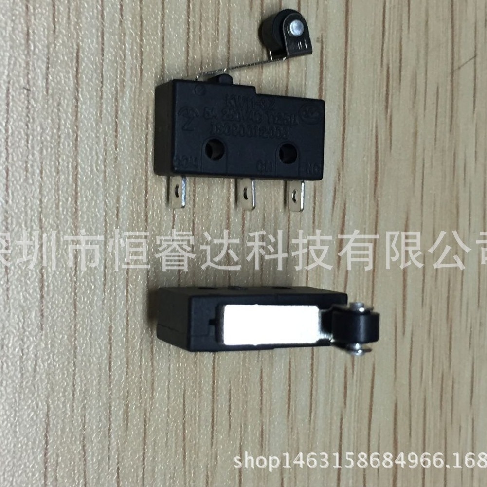 厂家直供小型微动开关 KW11-3Z 三脚带柄 带轮 滑轮 5A250VAC