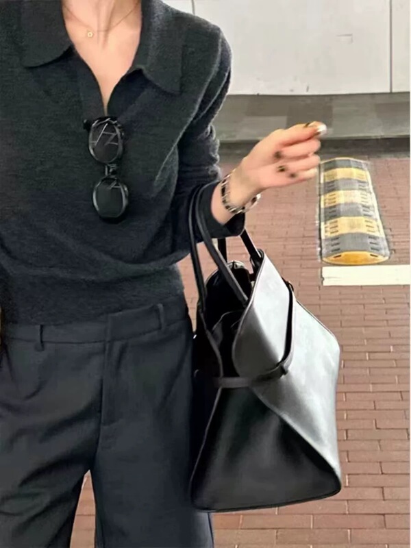 气质简约灰色短款POLO领精纺羊毛针织女春秋宽松薄款翻领·打底衫|undefined