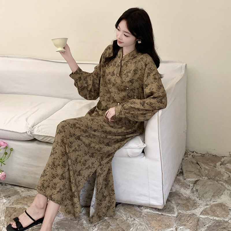 New Cotton Silk Nightgown for Women, Spring and Autumn Long-Sleeved Printed Dress, Loose Cheongsam Dress, Can Be Worn Outside, Retro Style Long Dress New Cotton Silk Nightgown for Women, Spring and Autumn Long-Sleeved Printed Dress, Loose Cheongsam Dress, Can Be Worn Outside, Retro Style Long Dress