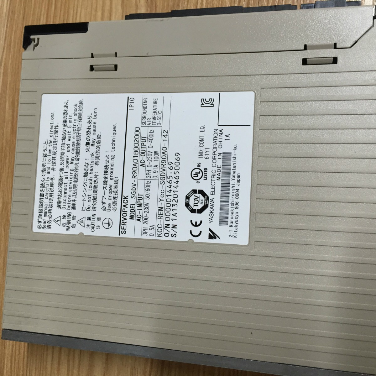 安川原装伺服驱动器 SGDV-R90A01B002000 ,电机 SGMJV-02ADE6S