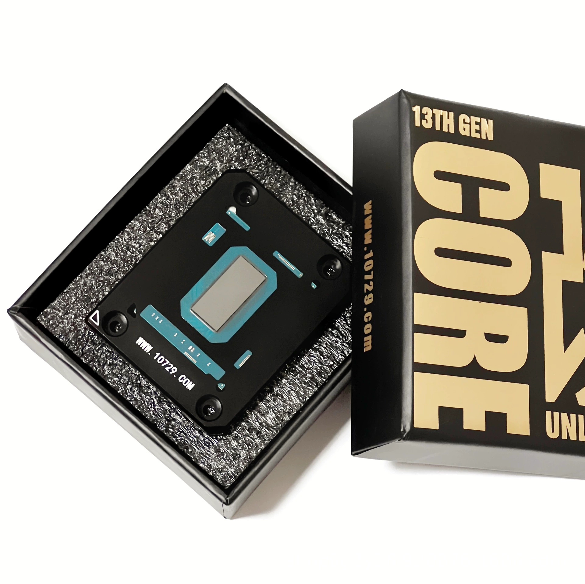 CPU (Lightning) i7‑13850HX 13‑е поколение, LGA1700, модифицированный ES, прямой контакт ядра