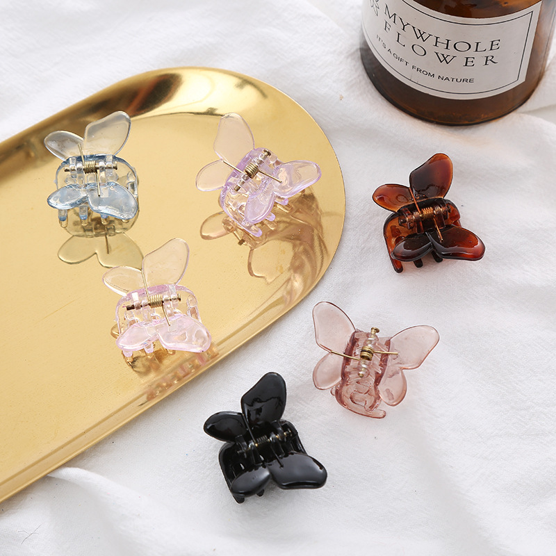 Transparent hairgrip