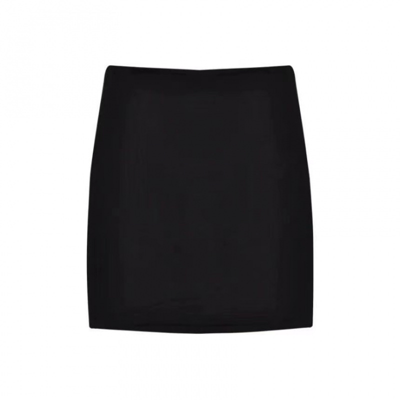 검은색 짧은 치마