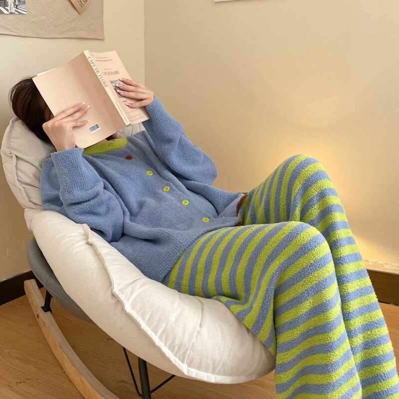 Can Be Worn Outside, Simple Striped Color-Blocked Half-Velvet Pajamas for Women, New Winter Home Thickened Warm Two-Piece Set