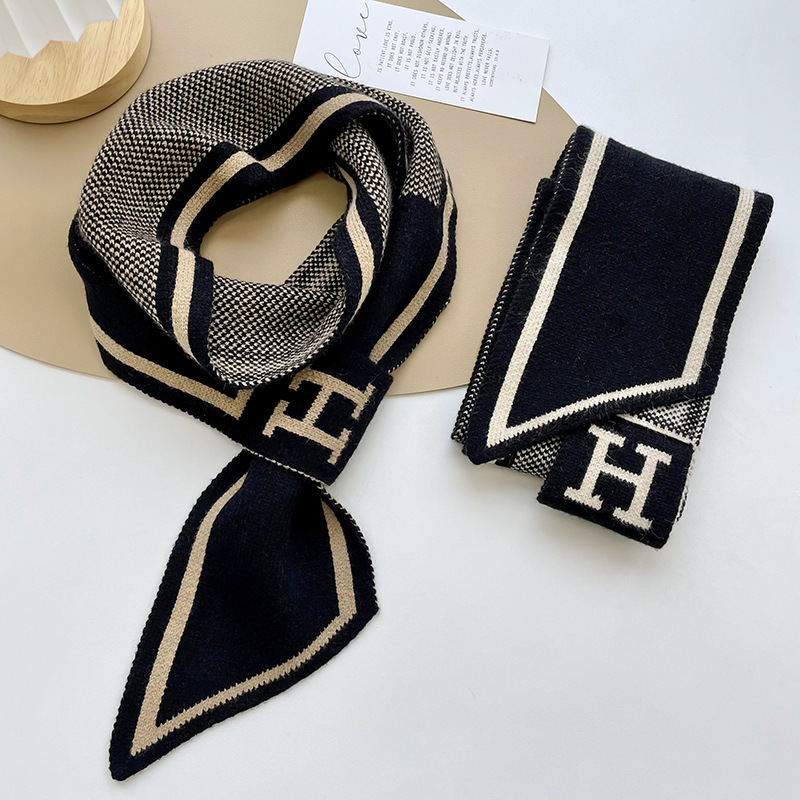 Estilo coreano de las mujeres de punto pequeño oído bufanda Otoño e Invierno simple todo partido largo diagonal perezoso perforado bufanda protección del cuello marea