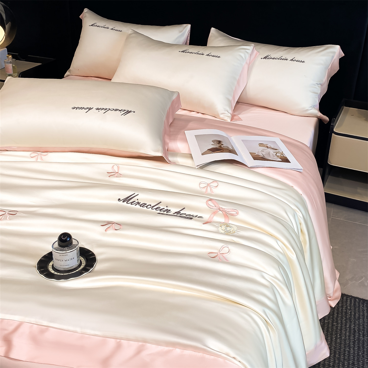 Luxury Embroidered Four Piece Ice Silk Bedding Set For Summer_voghion.com