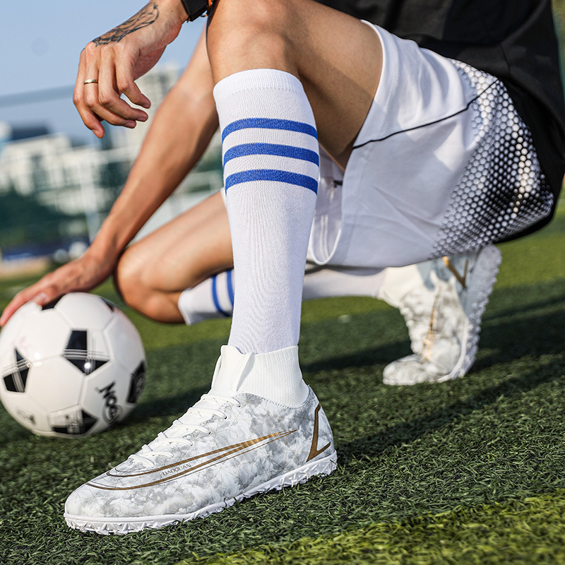 Scarpe da calcio transfrontaliere di grandi dimensioni da uomo S High Top Training Erba artificiale AG Spikes TF Unghie rotte Gioco di sport all'ingrosso_voghion.com