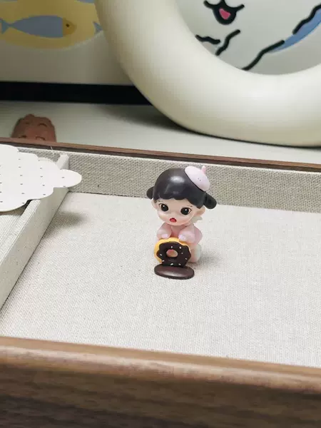 Meimei hongbei yincang