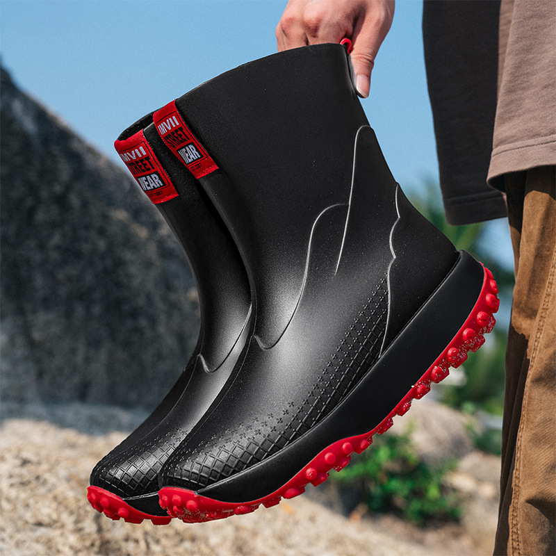 Botas de lluvia alemanas tubo medio para hombre 2025 nuevas botas de lluvia de moda zapatos antideslizantes para exteriores zapatos de goma impermeable ligera