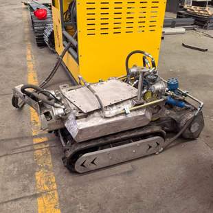 Remote Control Crawler Self-propelled Sewage Equipment River Flood Control Dredging Intelligent Underwater Robot Sedimentation Tank Dredging