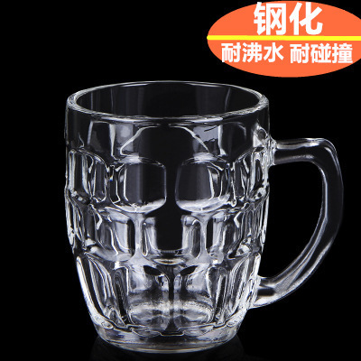 強化テープはガラスのティーカップのティーハウスをお茶のコップに入れます。|undefined