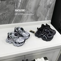 儿童鞋2025秋款男童个性旋转纽扣轻便老爹鞋女童学生百搭运动鞋潮