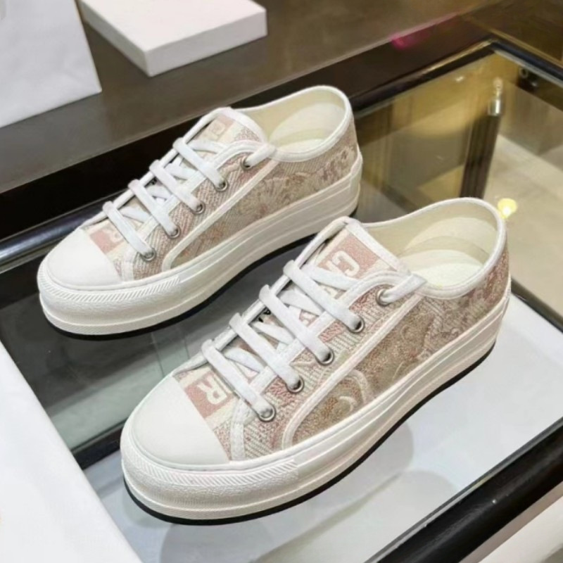2026 New Model Embroidered Canvas Women's Shoes, Round-Toe Casual Sports Sneakers, Thick-Soled Versatile Height-Increasing White Shoes 2026 New Model Embroidered Canvas Women's Shoes, Round-Toe Casual Sports Sneakers, Thick-Soled Versatile Height-Increasing White Shoes
