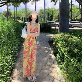 夏日绝美小裙子2026新款设计感小众连衣裙女无袖V领长裙图片色