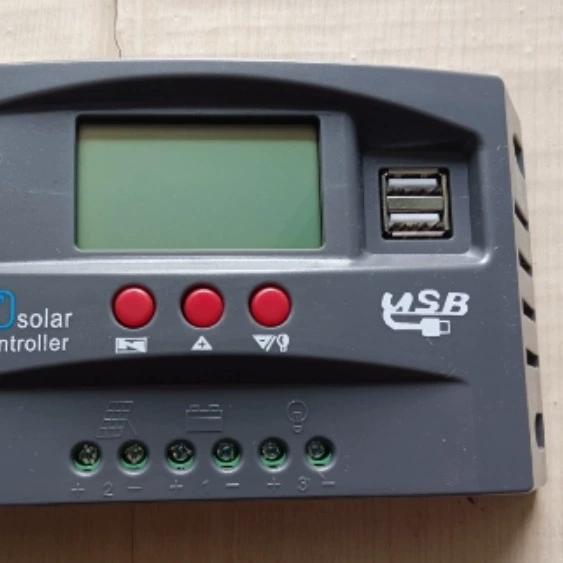 Контроллер солнечной энергии MPPT12V24V Контроллер заряда двойной USBDC литий-литий аккумулятор свинцово-железо
